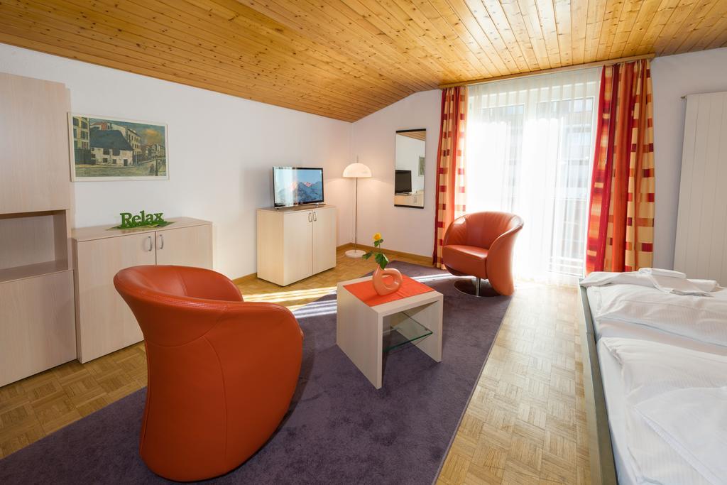 Ferienwohnung Postgebäude Grächen Exterior foto